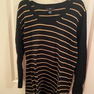 Women’s black and brown stripe Gap sweater. Gently used. Sleeves are 3/4 length